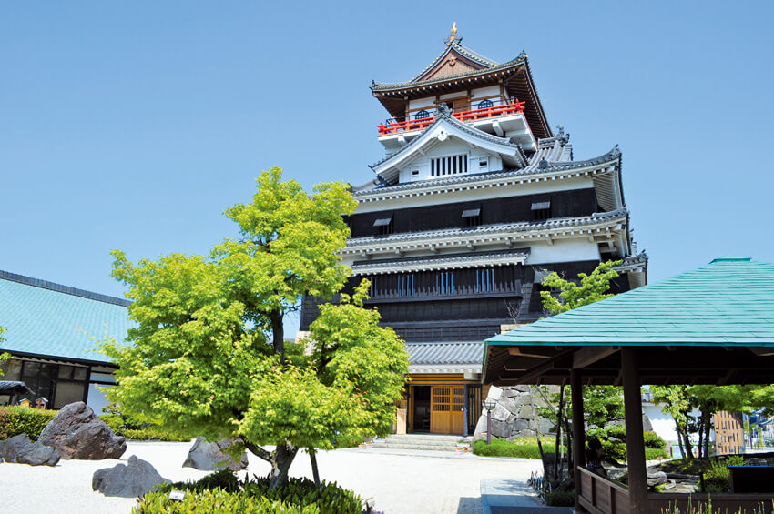 搭新幹線遊日本城：探訪關東到九州25座古城，掌握築城工事、歷史軼聞、最佳欣賞點