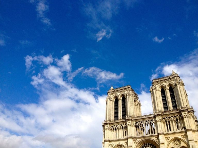 《ONE DAY IN PARIS帶你慢遊巴黎》四個在巴黎生活的臺灣女生：「巴黎真正的魅力，正是那使人赤裸面對自己的魔力。」